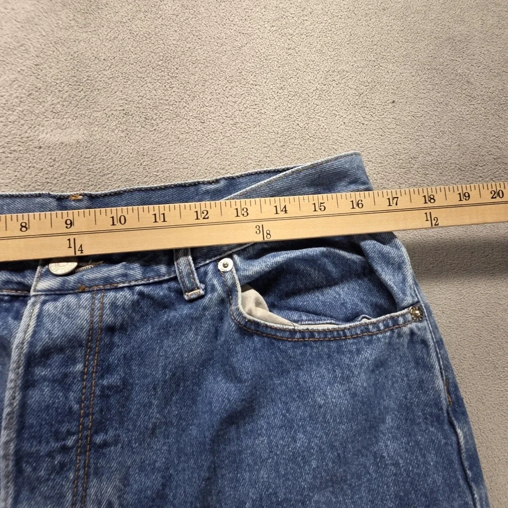 Vintage Levis 501 Jeans Mens Blue Straight Button Fly Made In USA Fits 32x32